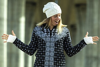 Gestrickte Handwärmer aus Merinowolle Kama R402, Strickmütze Merino Kama A150