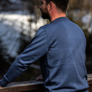 Pullover aus Merinowolle Kama 4109