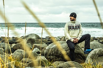 Pullover aus Merinowolle Kama 4054