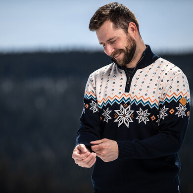 Pullover aus Merinowolle Kama AND 401