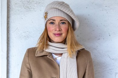 Knitted Merino scarf Kama S22