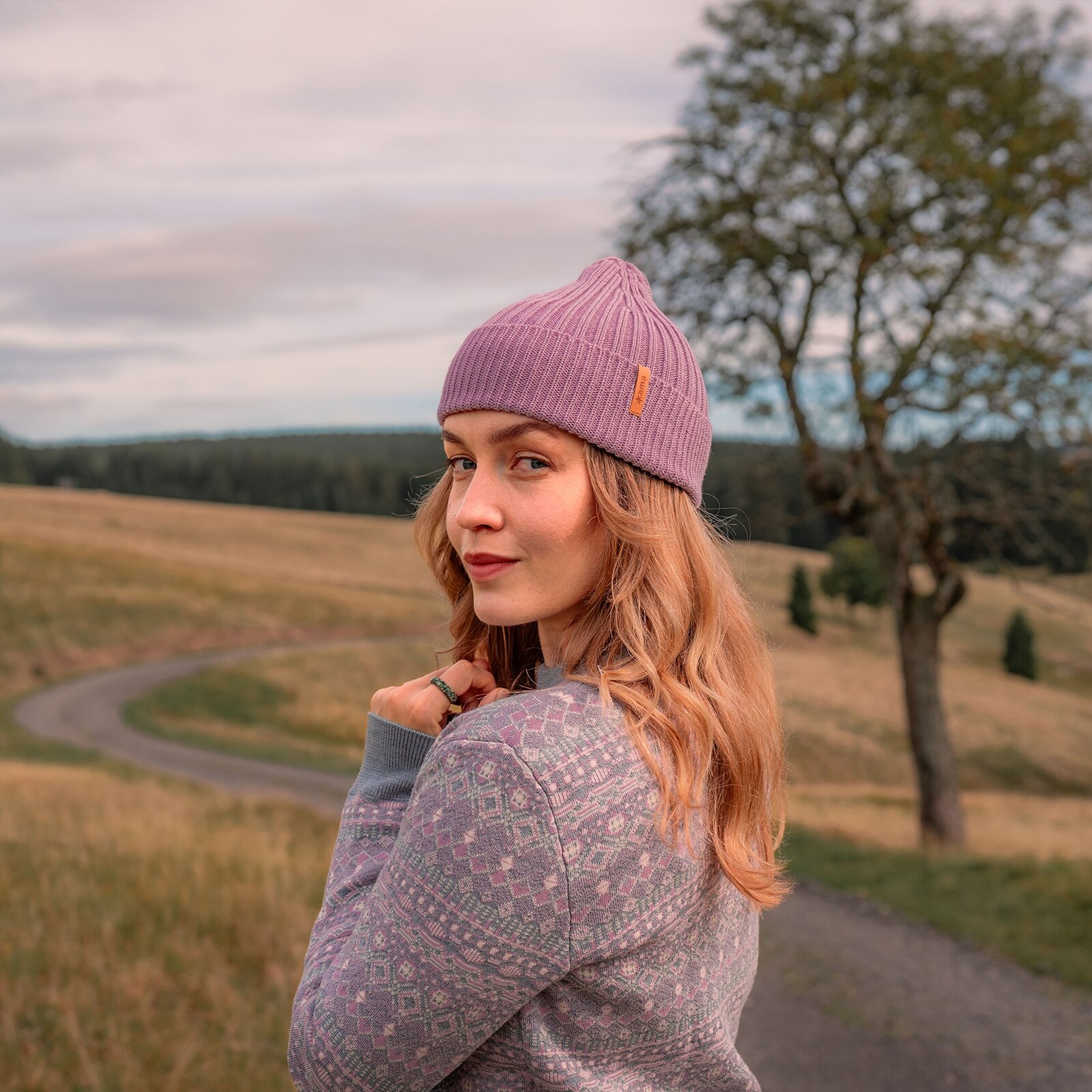 Pullover aus Merinowolle Kama 5069