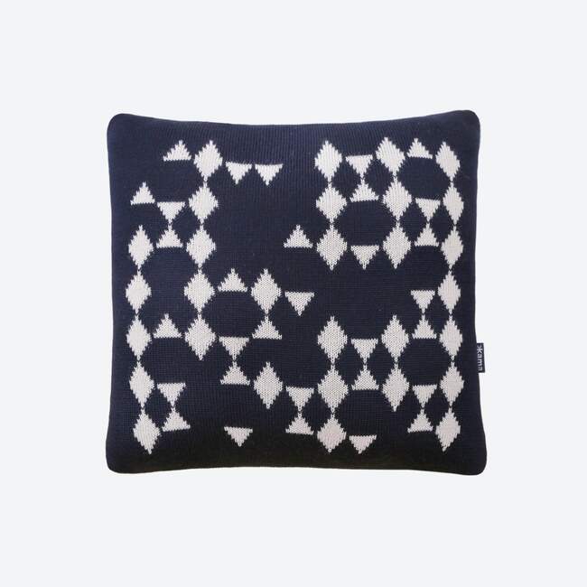 Knitted Merino pillow Kama P4070