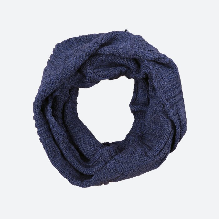 Knitted Merino scarf Kama S20