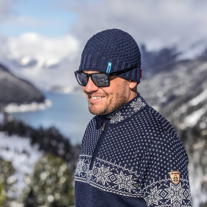 Knitted Merino GORE WINDSTOPPER® beanie Kama AW63