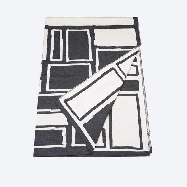 Knitted Merino blanket Kama Q4102