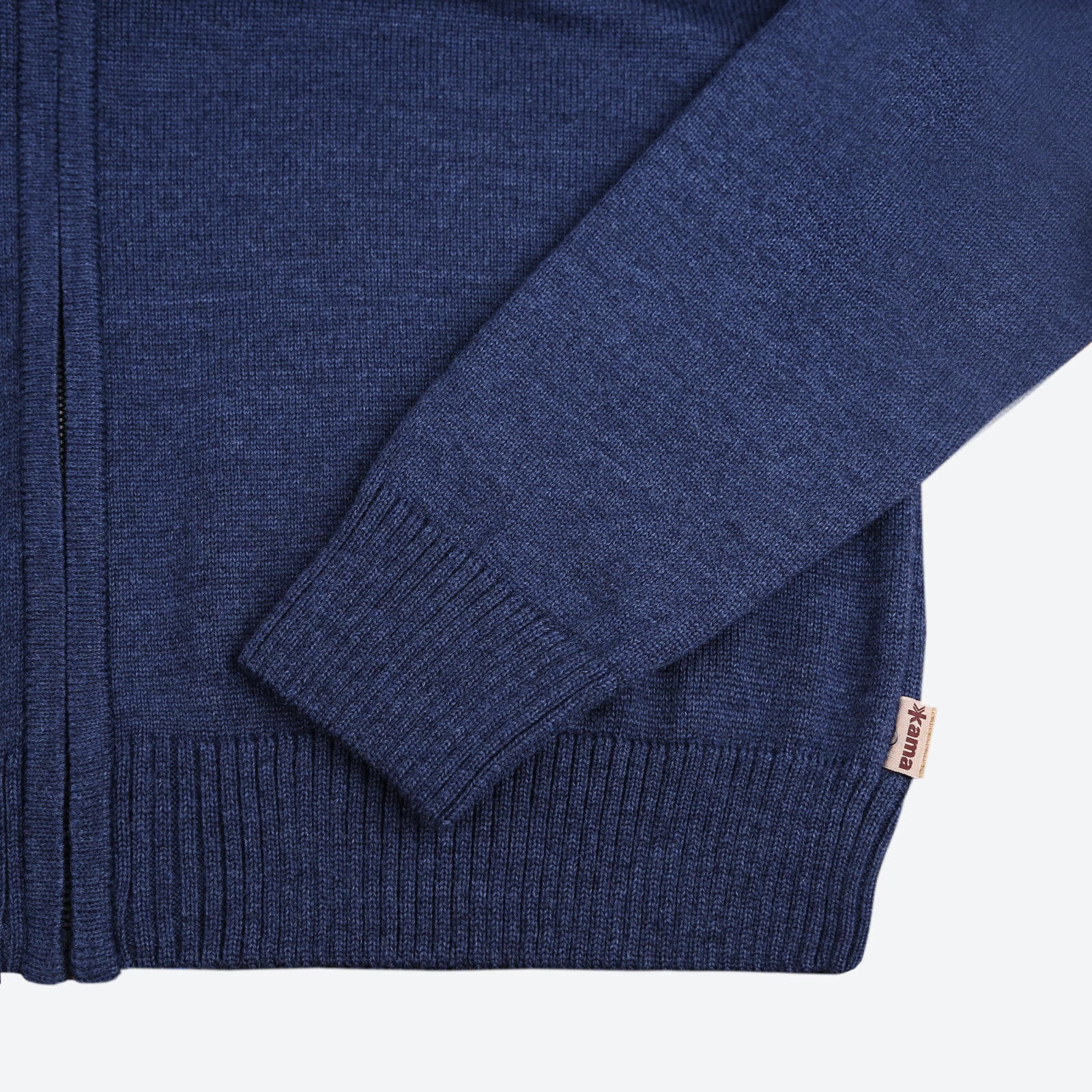 Pullover aus Merinowolle Kama 4070